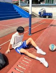 NBA｜连续63场得分20+ 亚历山大平柯比纪录