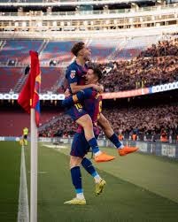 湖人半场高效，两项命中率均超5成，两队狂轰16记三分