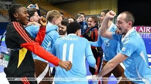 杨瀚森首次首发出战19分钟生涯新高，得到4分5篮板2助攻