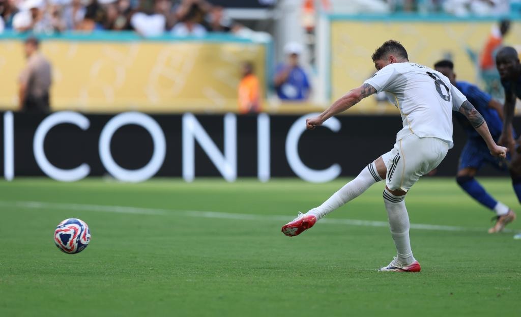 《夜族崛起》1.1版本“橡林敌袭” 4月28日发布，巨蛇女王来袭！